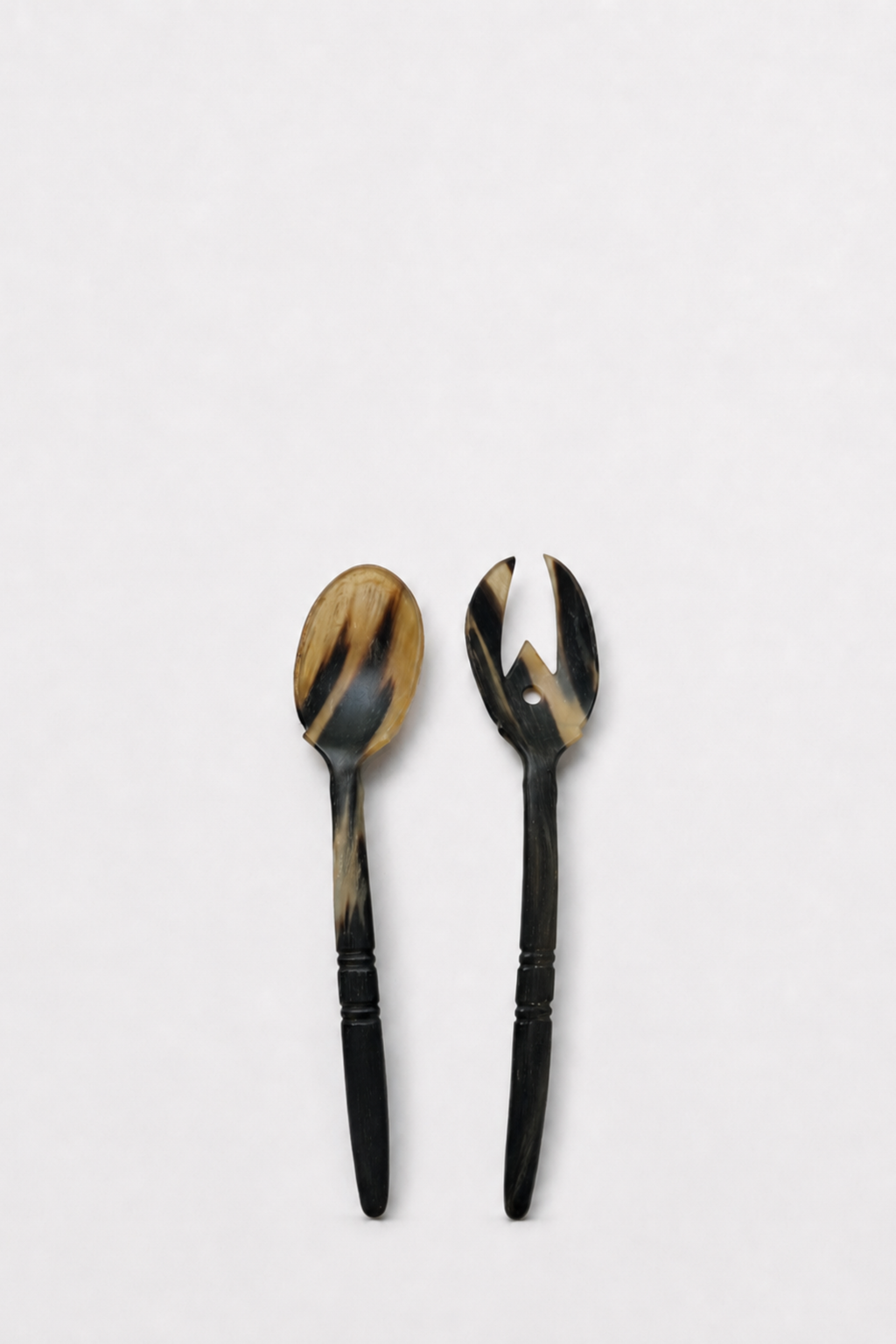 Horn Salad Servers