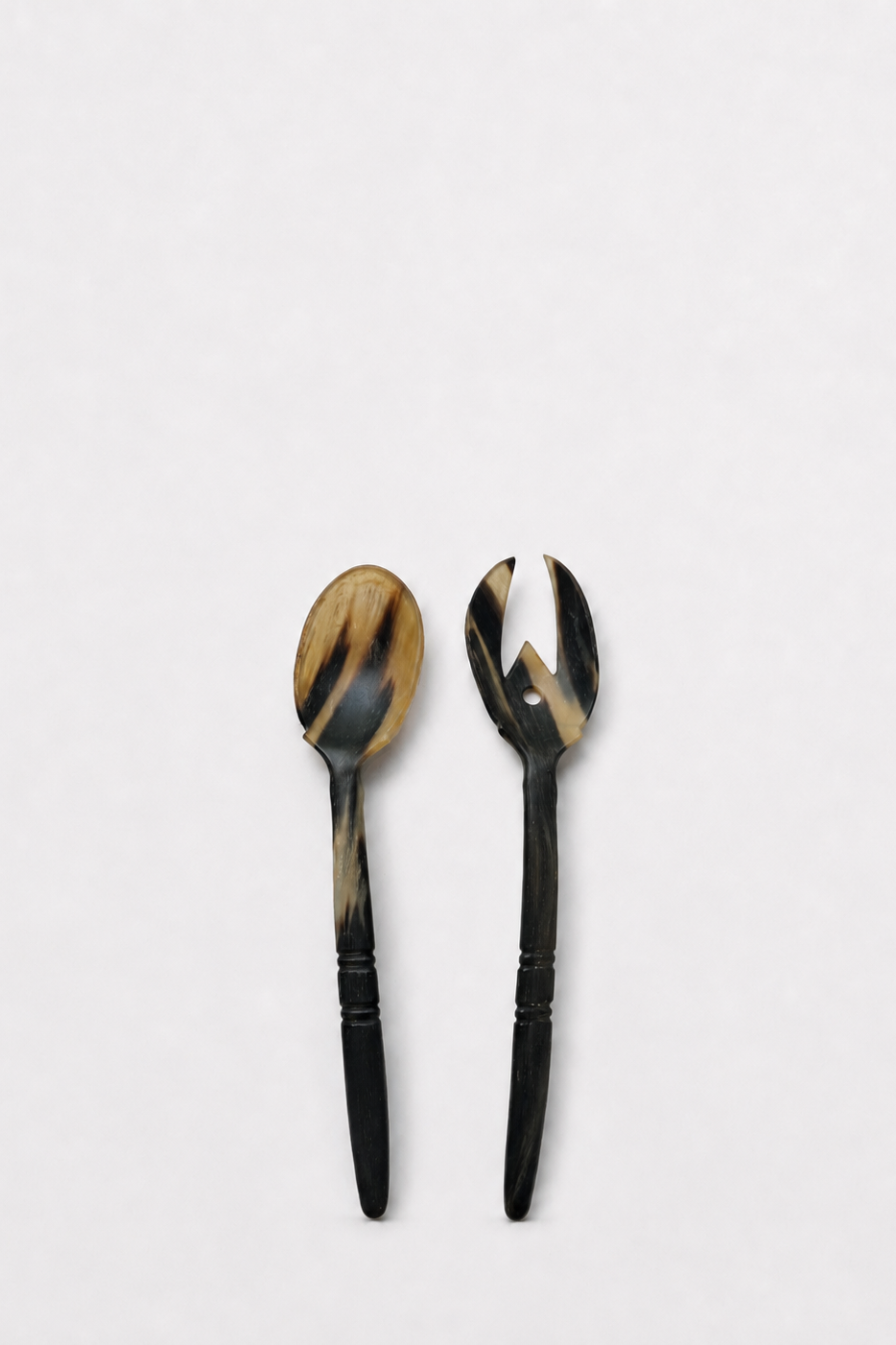 Horn Salad Servers